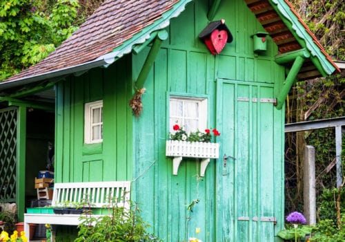 5 Styles and Motifs for the Perfect “She-Shed”